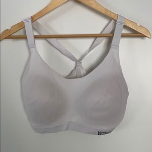 Halter back medium support sports bra